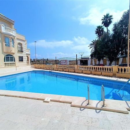 טורבייחה Amazing Penthouse On The Beach, Sea Views, Wifi, Airconditioning And Parking מראה חיצוני תמונה