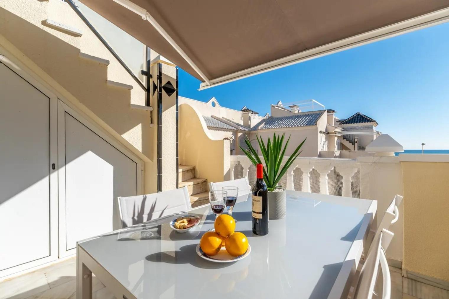 טורבייחה Amazing Penthouse On The Beach, Sea Views, Wifi, Airconditioning And Parking מראה חיצוני תמונה