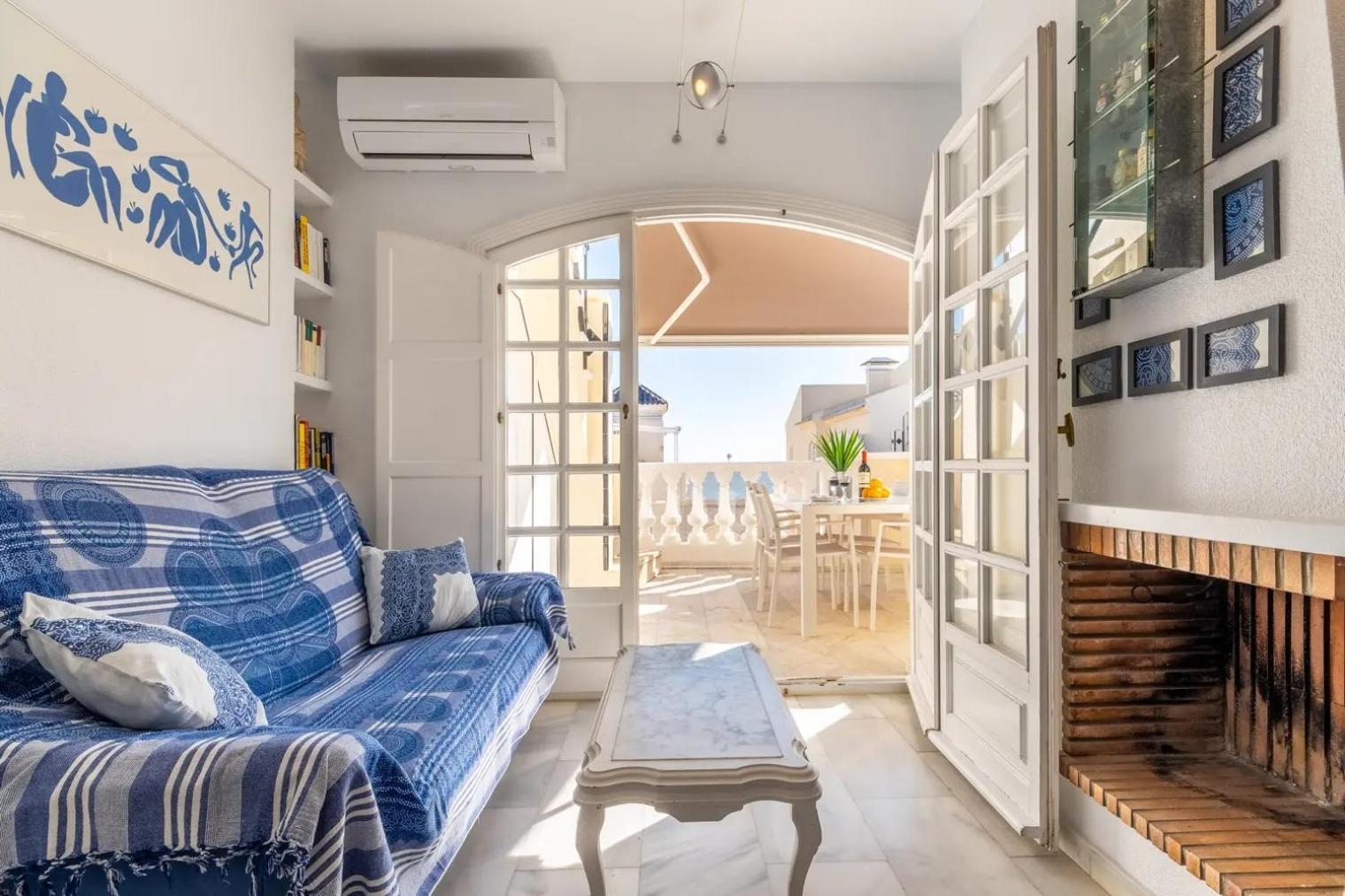 טורבייחה Amazing Penthouse On The Beach, Sea Views, Wifi, Airconditioning And Parking מראה חיצוני תמונה