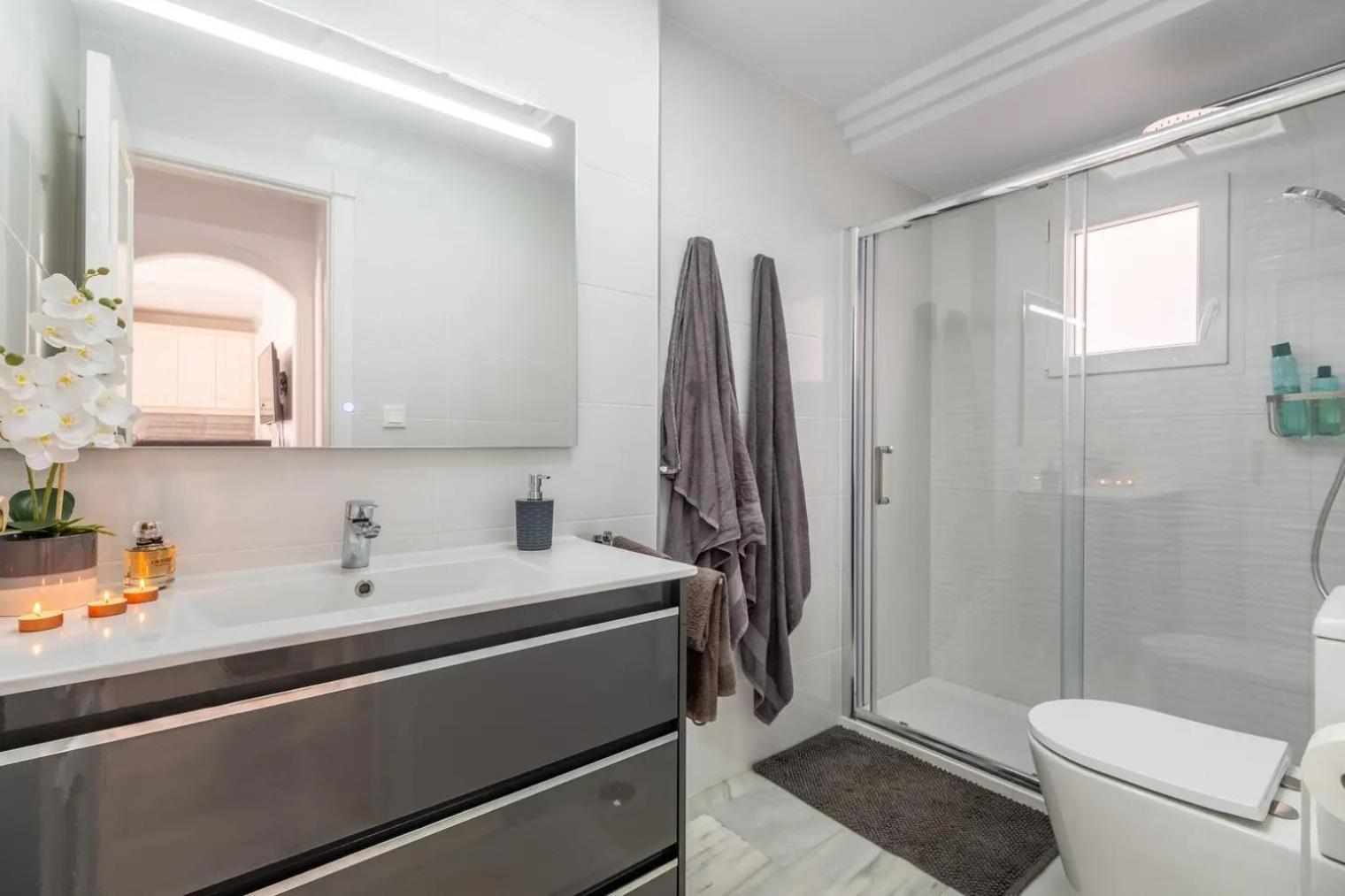 טורבייחה Amazing Penthouse On The Beach, Sea Views, Wifi, Airconditioning And Parking מראה חיצוני תמונה