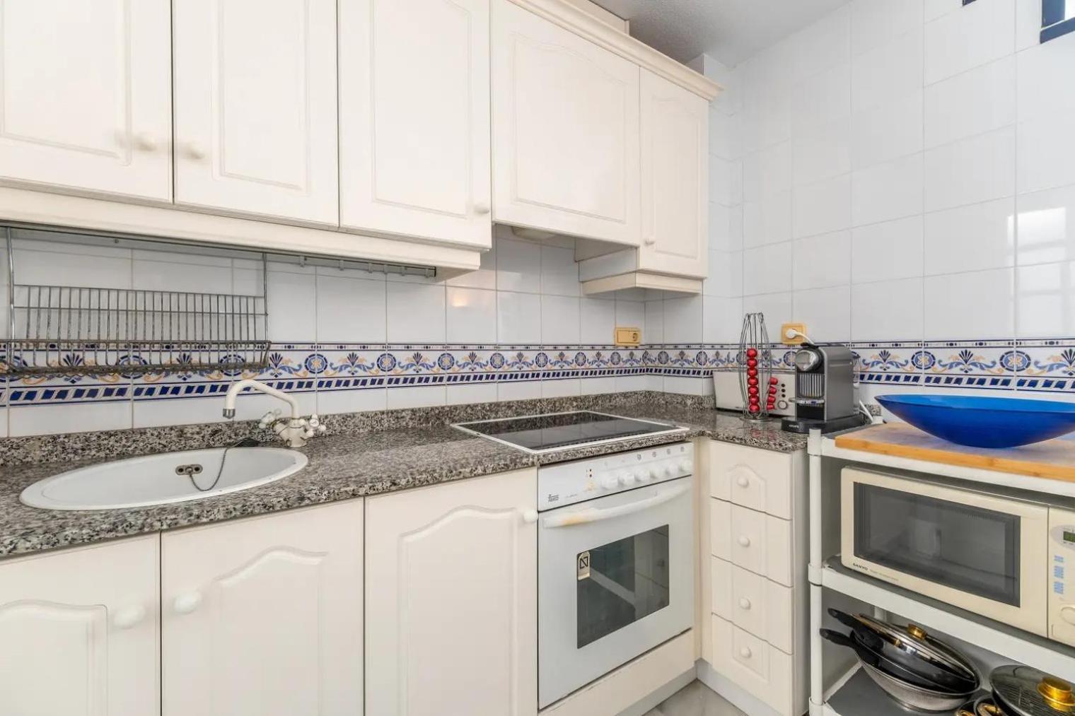 טורבייחה Amazing Penthouse On The Beach, Sea Views, Wifi, Airconditioning And Parking מראה חיצוני תמונה