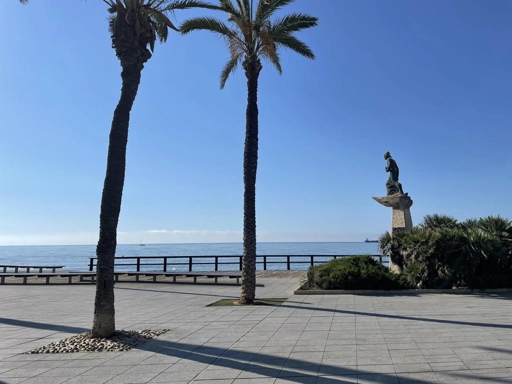 טורבייחה Amazing Penthouse On The Beach, Sea Views, Wifi, Airconditioning And Parking מראה חיצוני תמונה