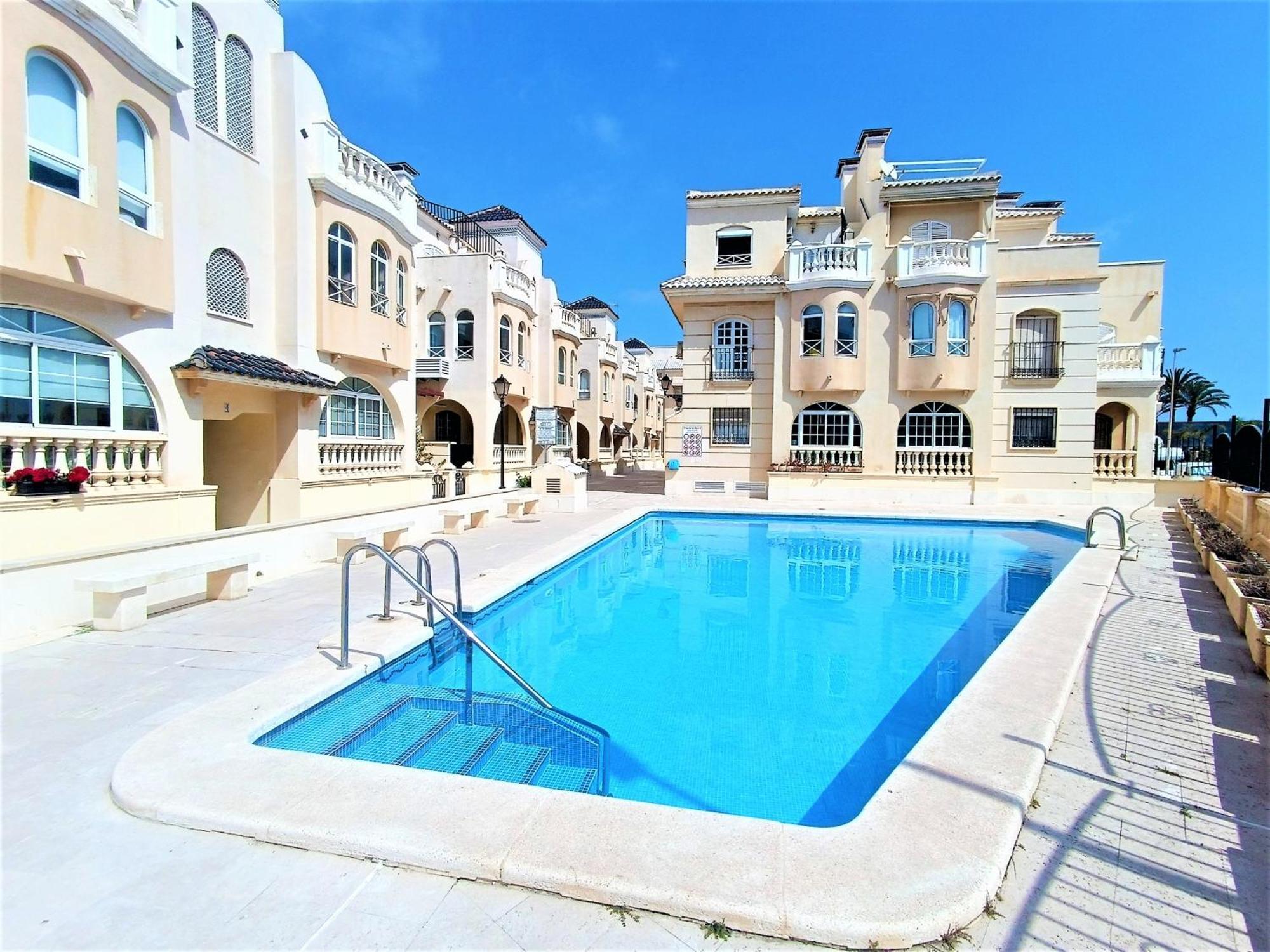 טורבייחה Amazing Penthouse On The Beach, Sea Views, Wifi, Airconditioning And Parking מראה חיצוני תמונה